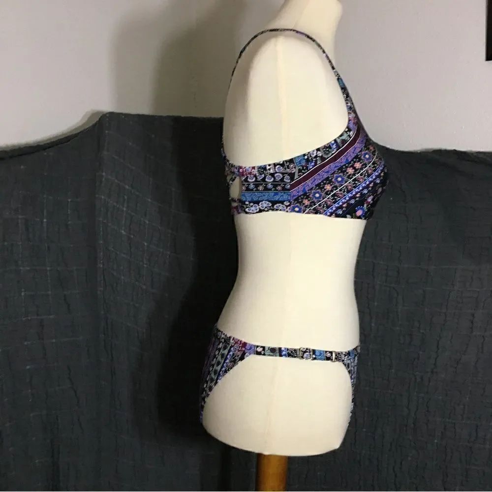 No Boundaries Floral Two Piece Swimset Size S/M - Picture 2 of 10